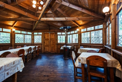 Насладись отдыхом в парк-отеле «Премьера» со скидкой до 58%!