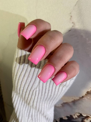 Услуги для волос, бровей и ногтей по новому адресу от салона красоты «Май Ирис» (MY IRIS) со скидками до 40%