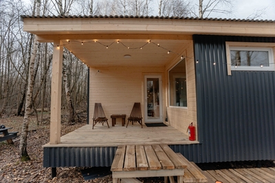 Незабываемый отдых в глэмпинге «Терруар»! Для Вас вкусные завтраки, посещение бани и банный чан со скидкой 44%