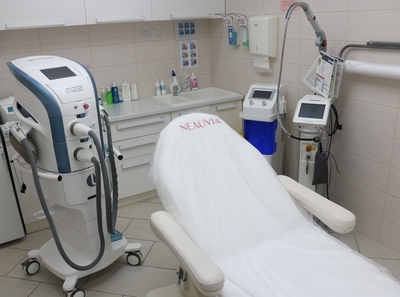 Плазмолифтинг и уколы красоты со скидками до 81%! Будь красивой с Клиникой Красоты!