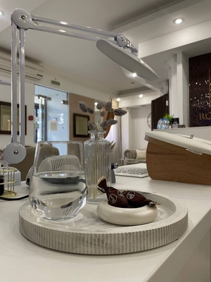 Маникюр, педикюр и обучение в студии «Royal Nails» со скидкой до 50% Маникюр, педикюр и обучение в студии «Royal Nails» со скидкой до 50%