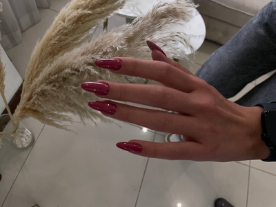 Маникюр, педикюр и обучение в студии «Роял Нейлс» (Royal Nails) со скидкой до 50%