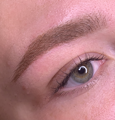 Вечная красота по невероятно низкой цене! Перманентный макияж от топового мастера INESSA со скидкой до 43%!