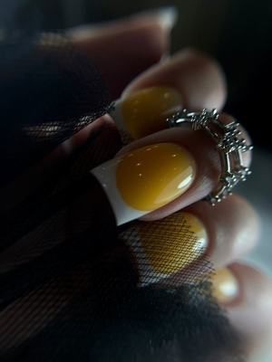 Маникюр, педикюр и обучение в студии «Royal Nails» со скидкой до 50% Маникюр, педикюр и обучение в студии «Royal Nails» со скидкой до 50%