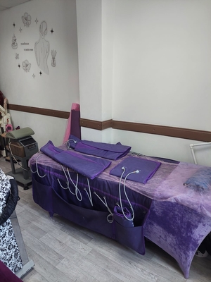 Порадуйте себя процедурами по уходу и коррекции тела с эффектом липосакции, различными видами массажа со скидкой до 54% в студии «Julia Kaz»!