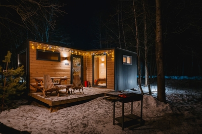 Незабываемый отдых в глэмпинге «Терруар»! Для Вас вкусные завтраки, посещение бани и банный чан со скидкой 44%