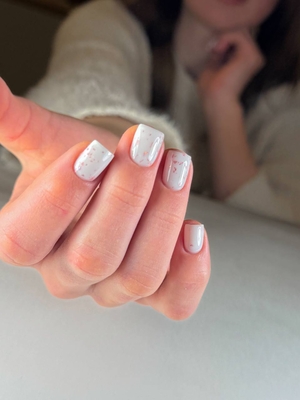 Ваша красота — наша гордость: скидка до 34% в студии маникюра и педикюра! Ваша красота — наша гордость: скидка до 34% в студии маникюра и педикюра!