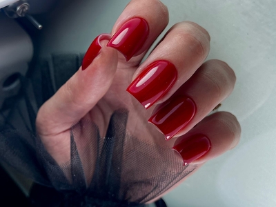 Маникюр, педикюр и обучение в студии «Royal Nails» со скидкой до 50% Маникюр, педикюр и обучение в студии «Royal Nails» со скидкой до 50%